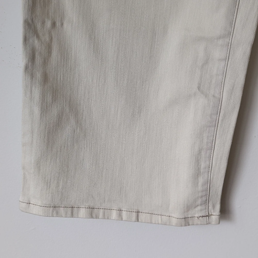 NWT Jessica Simpson Primrose Wide Leg Crop Cream Denim Jeans Size 8 - Picture 3 of 10